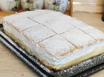 Ha valami édeset enne a család, mi más készülhet, mint a felhő krémes