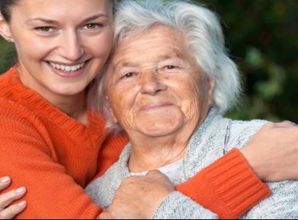 Minél több időt töltesz az anyukáddal, annál tovább fog élni!