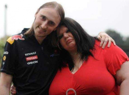 Ez a nő mindennap hazugság vizsgálóval kérdezi ki a férjét. A világ legféltékenyebb nője?