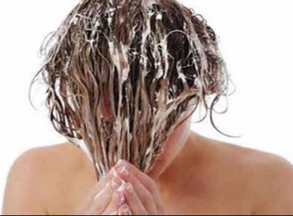 A fodrász kikotyogta: ezt keverd a samponba, és csodát tesz a hajaddal!