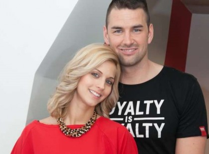 Gólyahír: megszületett Kucsera Gábor és Tápai Szabina kislánya