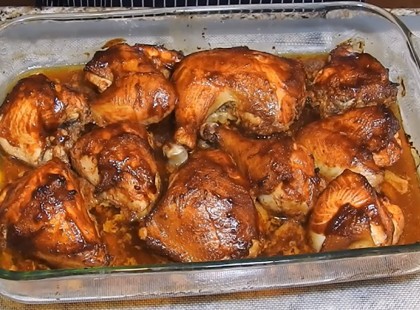 A világ legfinomabb tepsis csirkéje, már rengeteg receptet kipróbáltam, de ez elképesztően finom!