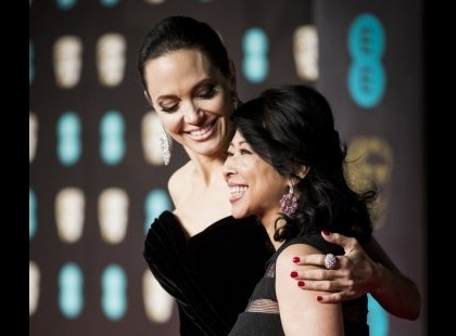 Ezzel a nővel járna Angelina Jolie?