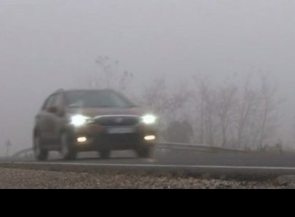 Sokba kerülhet ködlámpával autózni