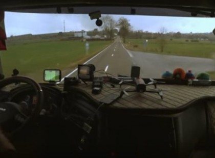 Szó fennakad: egy magyar kamionos videóban mutatta be az osztrák és a magyar egészségügyet