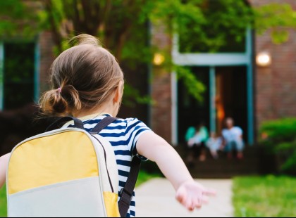 A SZÍVEM SZAKAD MEG! Jött ki a 3. osztályos gyerek az iskolából, az éhes kistestvére rohant elé. MI AZ UZSONNA? - kérdezte türelmetlenül - Ami ezután történt, attól sírva fakadtam! EZ MAGYARORSZÁG 2018