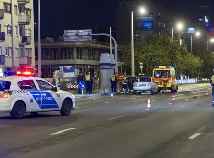 Három gyermeket ütött el egy budapesti autós az első kerületben.