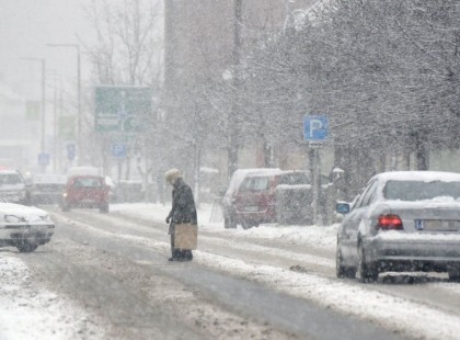 Elkezdődött! Egész országban már szakad a hó, 13 megyére adtak ki figyelmeztetést!