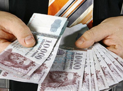 Jó hír! Jövőre emelkedik a minimálbér. Itt vannak a számok