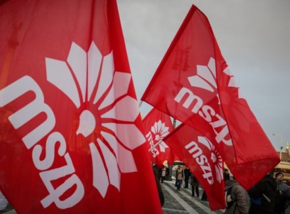 70 helyszínen szervez az MSZP és a szakszervezetek közös demonstrációt