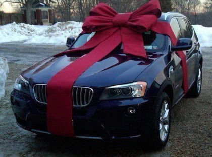 Az egyetemista gazdag gyerek kinézett az ablakon, és ezt látta. De ekkor életreszóló leckét kapott az élettől..