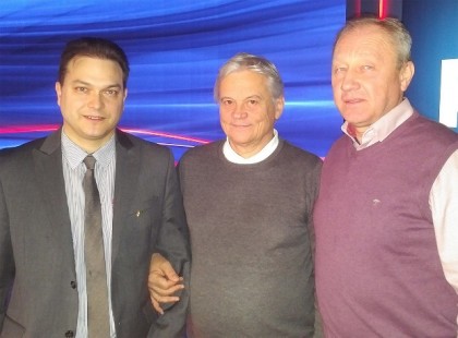 Vi­lág­cso­dára ké­szül­nek a ma­gyar or­vo­sok! Erre az egyedülálló orvosi csodára csak a mi orvosaink képesek: - Támogassuk őket mi is sok ❤-vel, méltán megérdemlik!