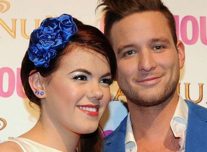 Istenes Bence bejelentése : itt a harmadik... Boldog mosollyal tudatta Istenes Bence és Csobot Adél a csodás hírt! Gratulálunk