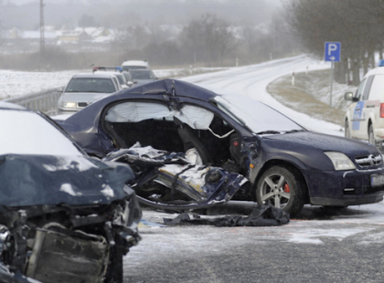 Te, aki télen menőzöl a kocsiddal az utakon neked üzennék valami fontosat! Legyetek kedvesek osszátok meg!