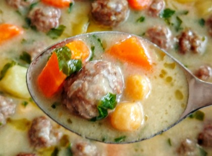 Csodás húsgombócleves, káprázatos finomság, amivel egyszerűen nem lehet betelni!