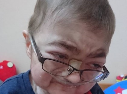 Sajnos nagyon rossz hírek érkeztek a kis Farkas Ricsikéről. Édesanyja jelentette be