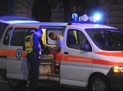 Egy hajszálon múlt az élete: csokitól fuldokló gyermeket mentettek meg Gyöngyösön