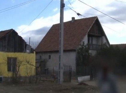 Tragédia Borsodban: élettelen csecsemőt találtak egy ház padlásán