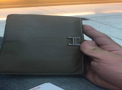 A tulajdonos úgy gondolta, jutalmat ad a becsületes megtalálónak: mikor kiderült, ki a jótevő, meggondolta magát