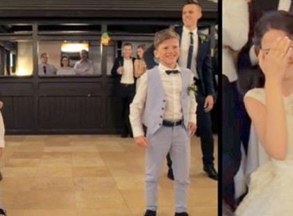 8 testvér táncol a menyasszonynak az esküvőn – a kis testvér mozdulataitól a közönség vadul tapsol