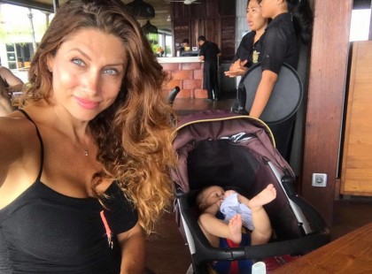 Még mindig szoptatja 2 éves gyermekét Horváth Éva. A kommentelők szerint beteges