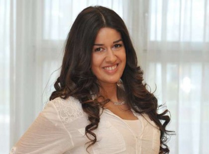 Singh Viki megmutatta a fenekét és üzent a kommenthuszároknak - „Ezt azoknak, akik szerint photosoppolom a narancsbőrömet!”