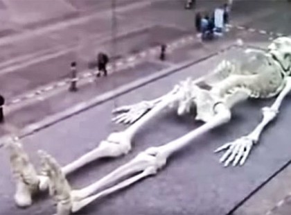 Nefilim óriásról készült archív felvétel: a Földön élt ember előtti civilizáció bizonyítékai?