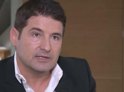 Hajdú Péter zokogva búcsúzik Koós Jánostól: „Zokogok, ahogy ezt a fotót nézem”