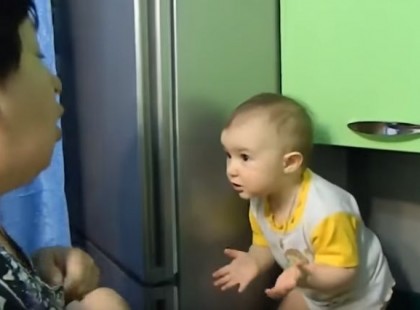 Tündéri videó: Nagymama és unokája átbeszélik az élet nagy dolgait <3