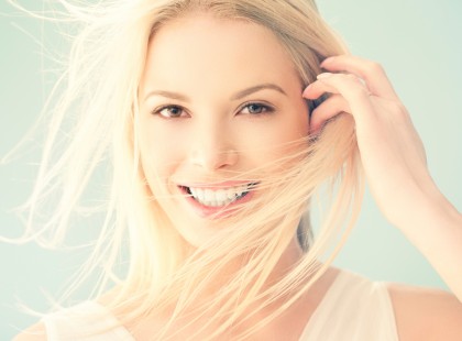 3 NŐI CSILLAGJEGY, AKI 40 ÉVES KORA UTÁN LESZ IGAZÁN ELEMÉBEN