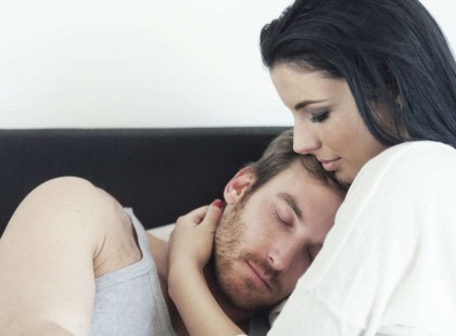 EZ A HÁROM CSILLAGJEGY SOHA NEM CSALJA MEG SZERELMÉT