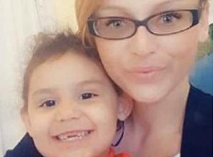 A 4 éves kisgyermek vérmérgezést kapott, miután zokni nélkül próbálta fel a cipőket - az orvosok ezt gondolják