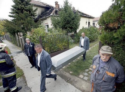 Meghalt egy devizahiteles édesanya aki kilakoltatásra várt három gyermekével!