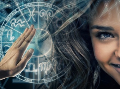 AZ OROSZLÁN MÁSOKAT HELYEZ MAGA ELÉ, A VÍZÖNTŐNEK A FONTOS DOLGOKRA KELL KONCENTRÁLNIA: EZT TARTOGATJA A MAI NAP AZ EGYES CSILLAGJEGYEKNEK