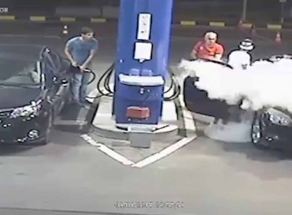 A TÖKÖS BENZINKUTAS ALAPOSAN HELYRETETTE A MÉRETES TAHÓT