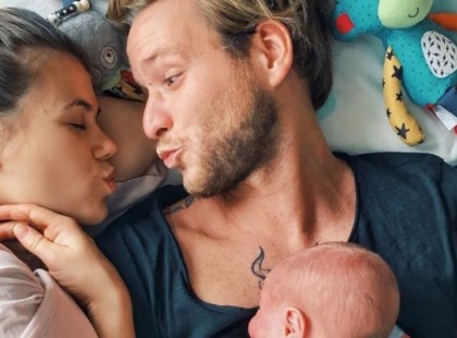 Először mutatta meg második gyermekét Istenes Bence és Csobot Adél