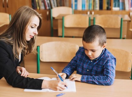 Egyenlők és egyenlőbbek - az oktatási rendszer anomáliái