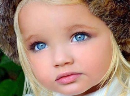 2 évesen már ő volt a világ legszebb kislánya. Mára felnőtt, nézd, milyen lett a tekintete!