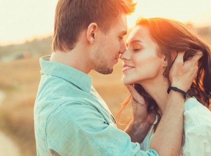 EZ A NÉGY CSILLAGJEGY SOHA NEM CSALJA MEG SZERELMÉT