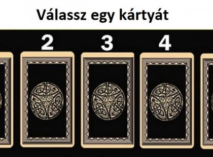 Öt egyforma kártyát látsz ? Nem! Válassz egyet és tudd meg milyen üzenete van számodra