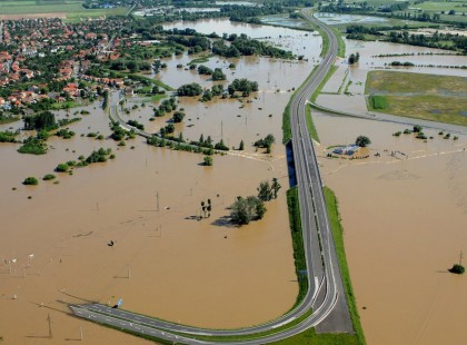 Lecsapott az ítéletidő: Hatalmas árvíz Eger és környékén.Az utcák folyókká változtak!-videó