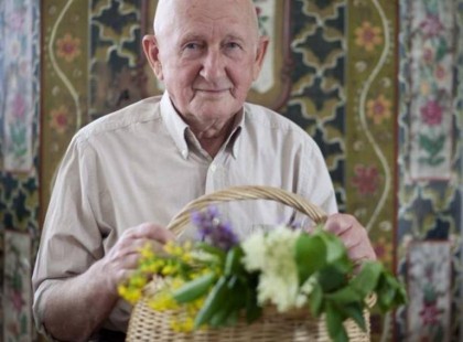 Most az egyszer hallgattam Gyuri bácsira, a bükki füvesemberre: elmúlt az ízületi gyulladásom, nem puffad a hasam és rendbejött az epém