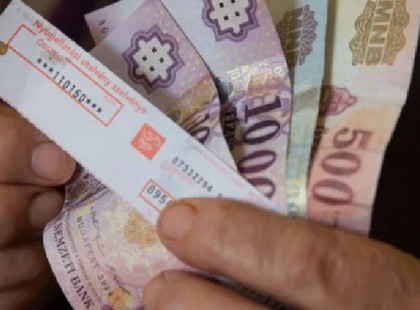 ITT A NAGYSZERŰ bejelentés : 4 ÉVES NYUGDÍJPRÉMIUMOT FIZET KI az állam MINDEN MAGYRA NYUGDÍJASNAK!!!!