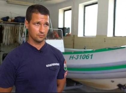 Ő az a búvár, aki annyira kimerült a Hableány áldozatainak mentése közben, hogy a folyó mélyén egy holttestet ölelve pihent meg