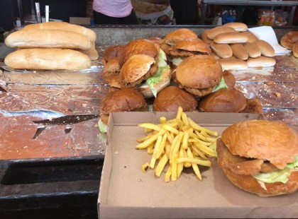 Balatonon ettünk tegnap, és ennyibe került egy kis kaja. Azt hittem, hogy álmodok!