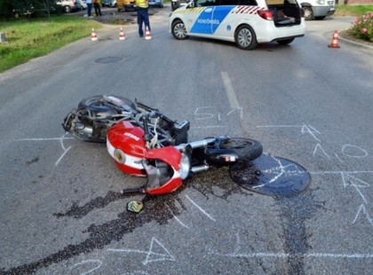 Meghalt egy motoros Besenyőtelken