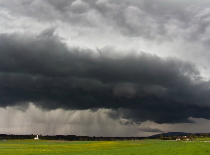 JÖN A drasztikus lehűlés! 1 nap alatt 22 FOKOT CSÖKKEN A hőmérséklet! EZEN a napon tör be a rettenetesen erős HIDEGFRONT :