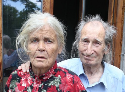 Könyeivel küzdve mesélte: 25 millióval tartozunk a banknak, de éhezünk és fázunk