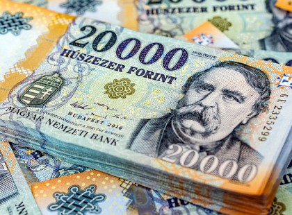 5 FANTASZTIKUSAN SZERENCSÉS CSILLAGJEGY, AKIK RENGETEG PÉNZHEZ JUTNAK AUGUSZTUSBAN!