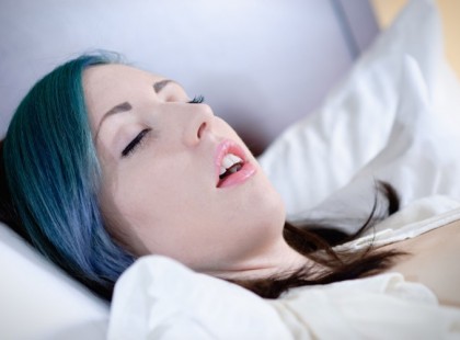 Így gyógyítsd magad! Tudtad, hogy a magadon végzett örömszerzés kifejezetten jó hatással van az egészségedre? Így gyógyítsd magad!